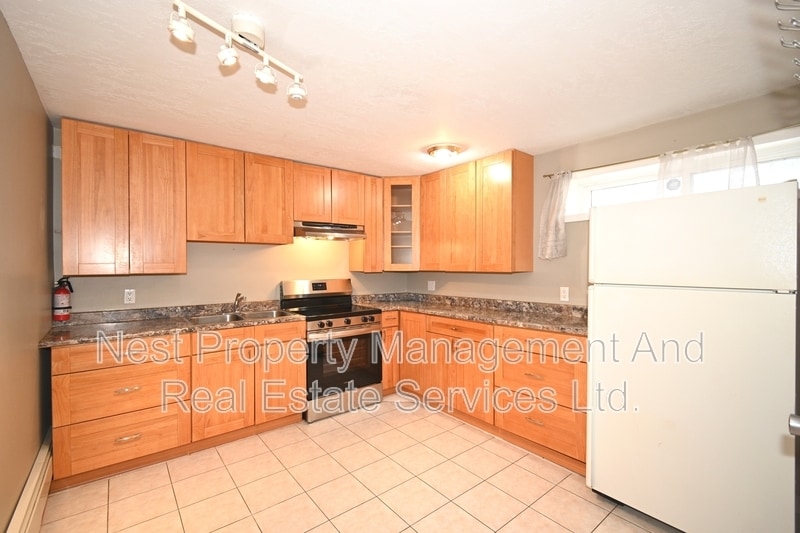 Primary Photo - 2033 Norwood St