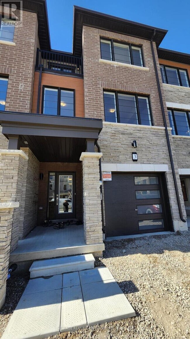 Building Photo - 3 Hine Rd