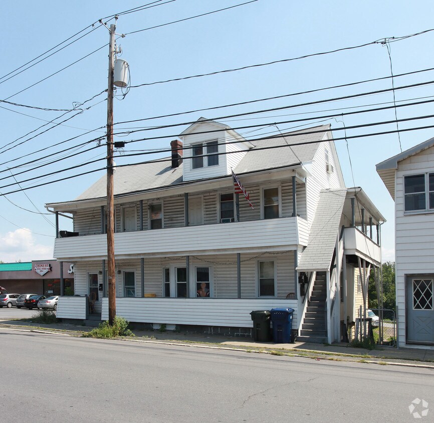 109 Saratoga St, Cohoes, NY 12047 Apartments in Cohoes, NY