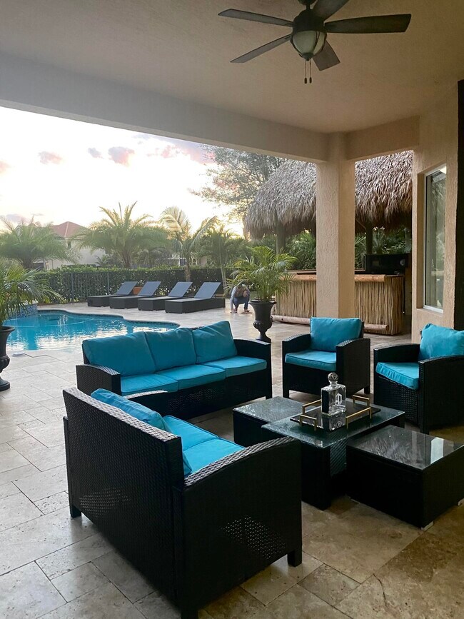 Foto del edificio - 9232 Pineville Dr