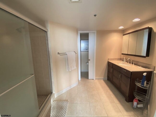 Building Photo - 3851 Boardwalk