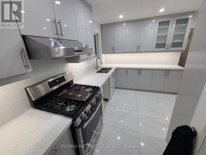 Building Photo - 78 Crittenden Square