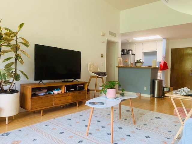 Building Photo - 3961 Via Marisol