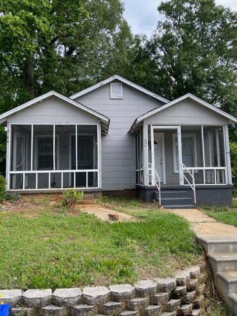 Building Photo - 315 Haynie St