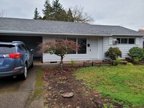 Building Photo - 2463 Laralee St