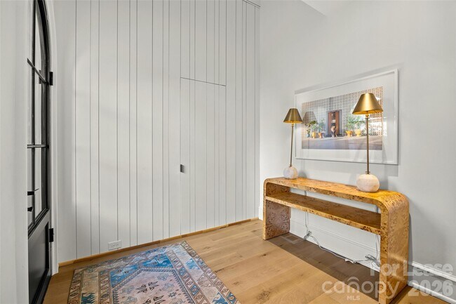 Foto del edificio - 2622 Chelsea Dr