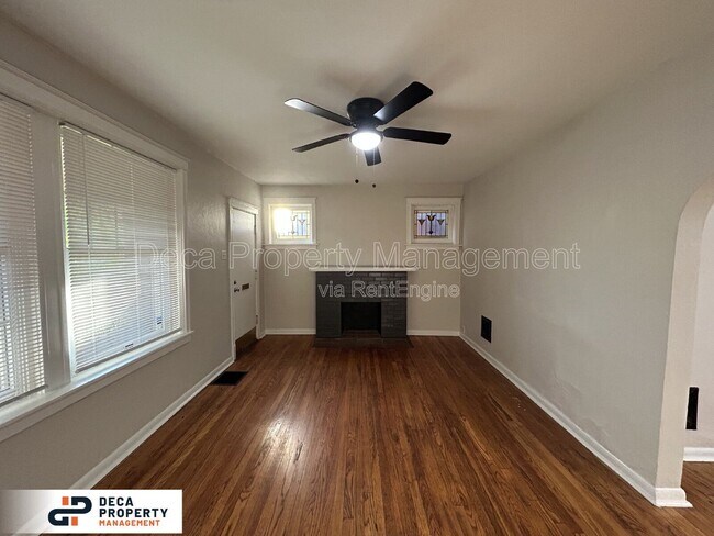Foto del edificio - 4950 Sutherland Ave