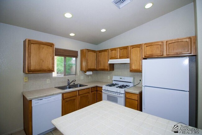 Foto del edificio - 7611 E 26th Ln