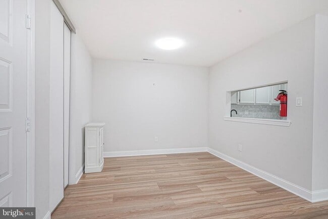 Foto del edificio - 4617A Aberdeen Dr