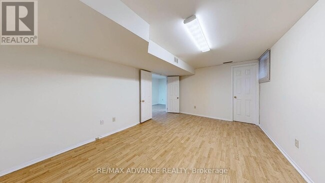 Building Photo - 49 Havenview Rd