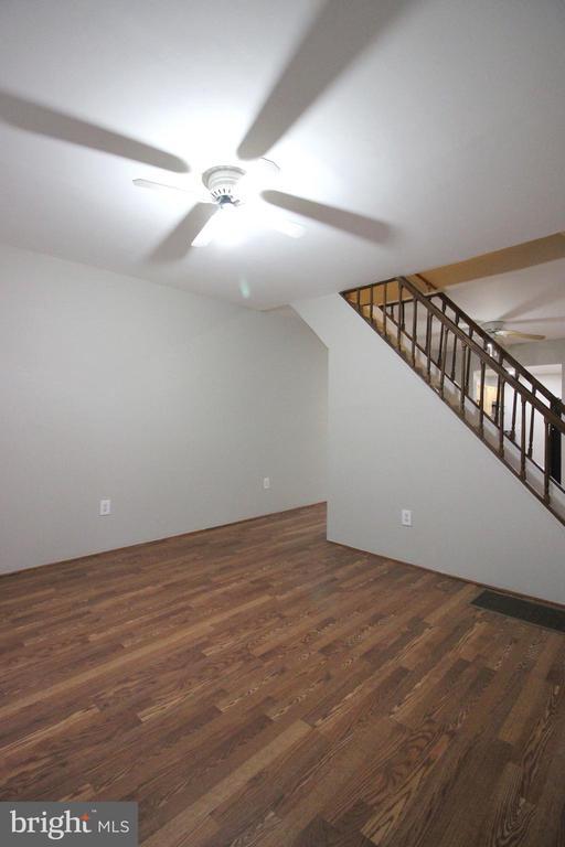 Building Photo - 3501 Chestnut Ave