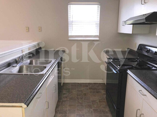 Foto del edificio - 2814 Boyd Ln