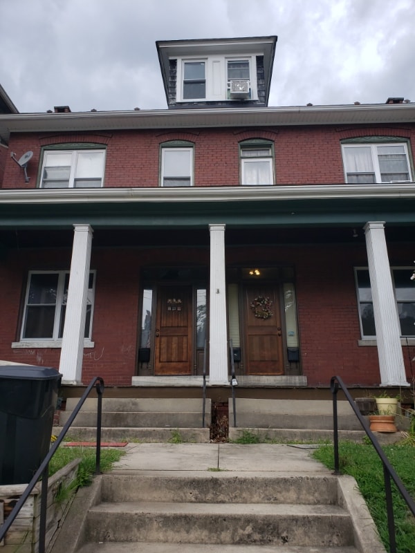 Building Photo - 523 Fayette St