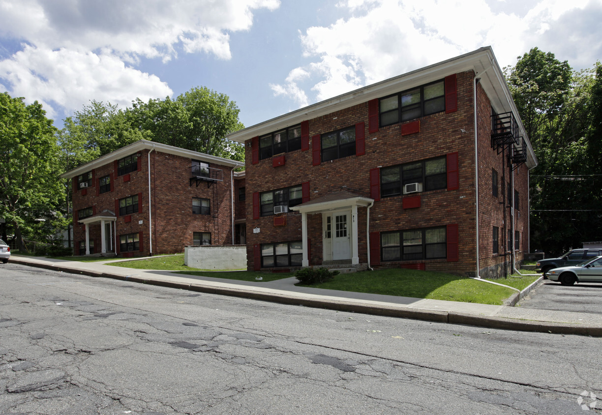 Building - Dover Hills Apartments