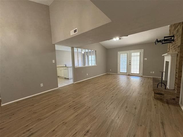 Building Photo - 455 Everest Ct