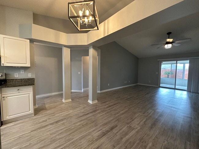 Building Photo - Adorable Home For Rent