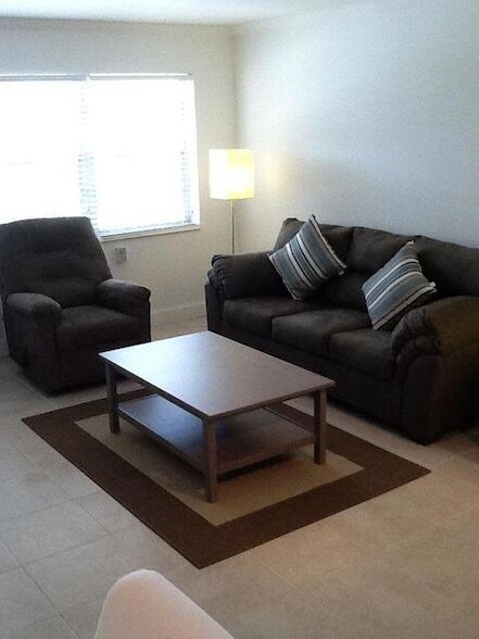 Foto del edificio - 88 Berkshire Crescent