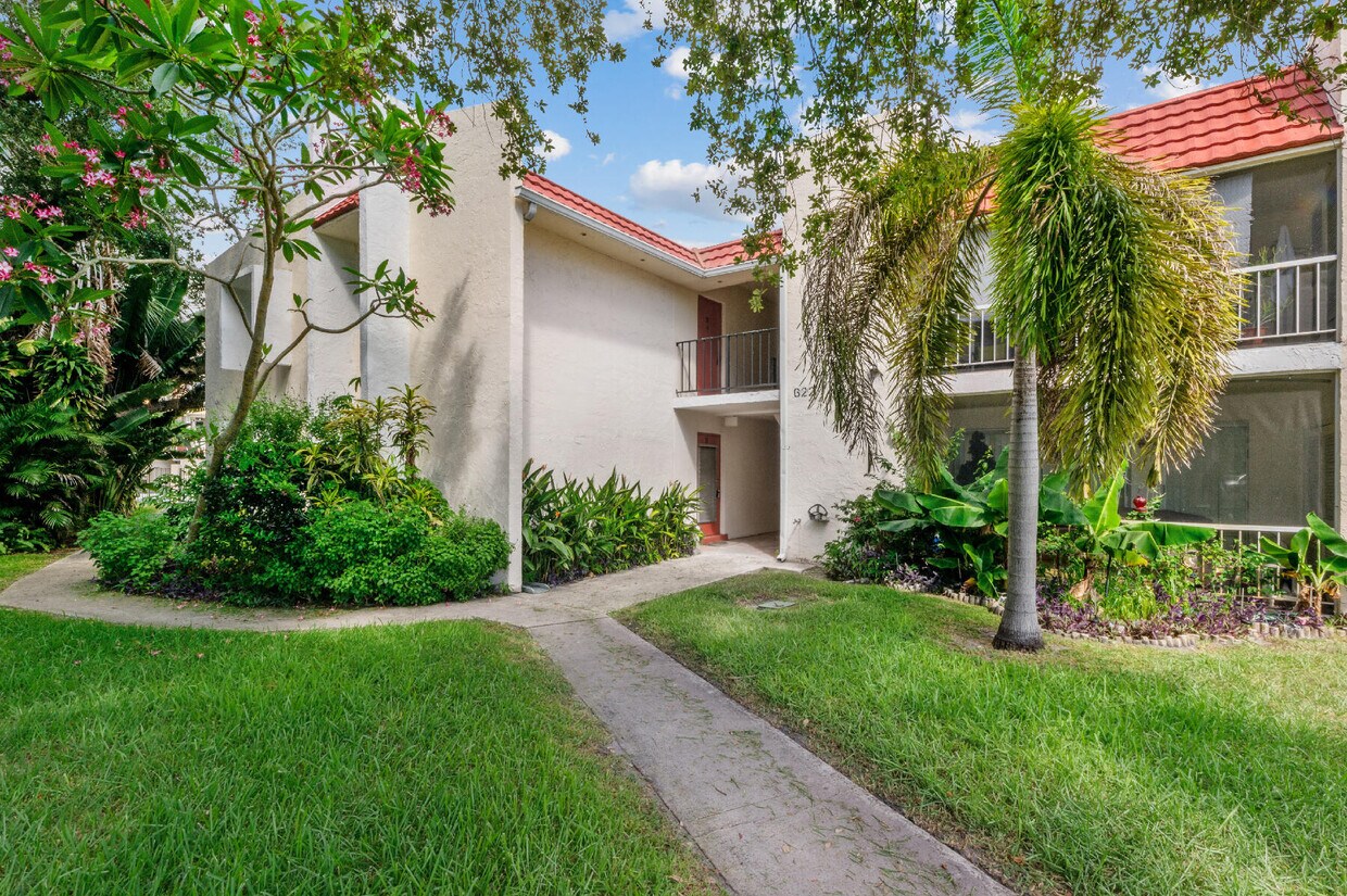 Foto principal - 622 NW 13th St