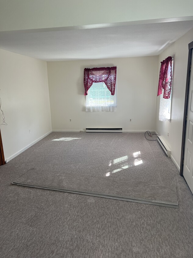 Primary Photo - 108 Murray St