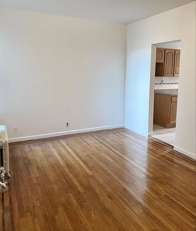 Foto del edificio - 30-61 34th St