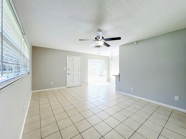 Building Photo - 3054 Unkaterri Ln