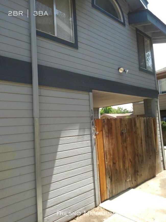 Foto del edificio - 3338 W Shields Ave