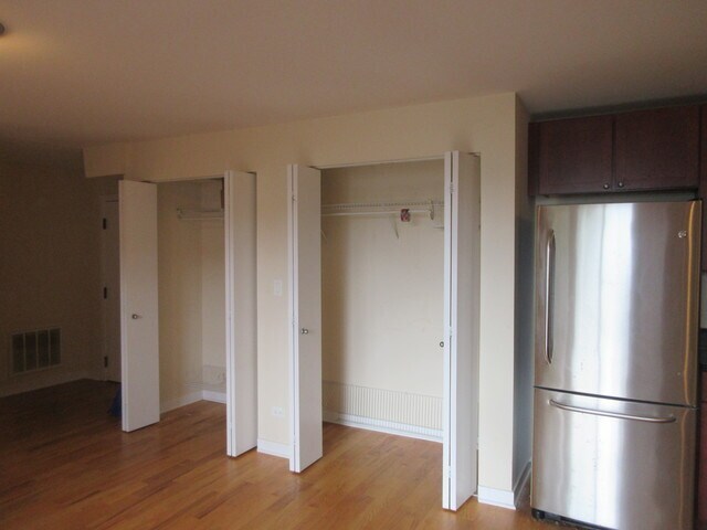 Foto del edificio - 2455 W Bryn Mawr Ave