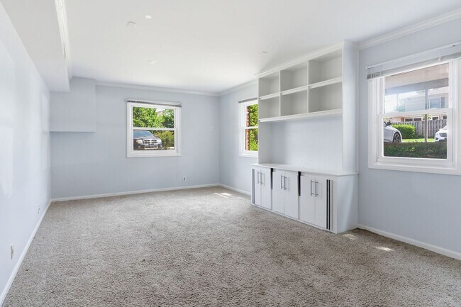 Foto del edificio - Updated condo in the heart of Green Hills!