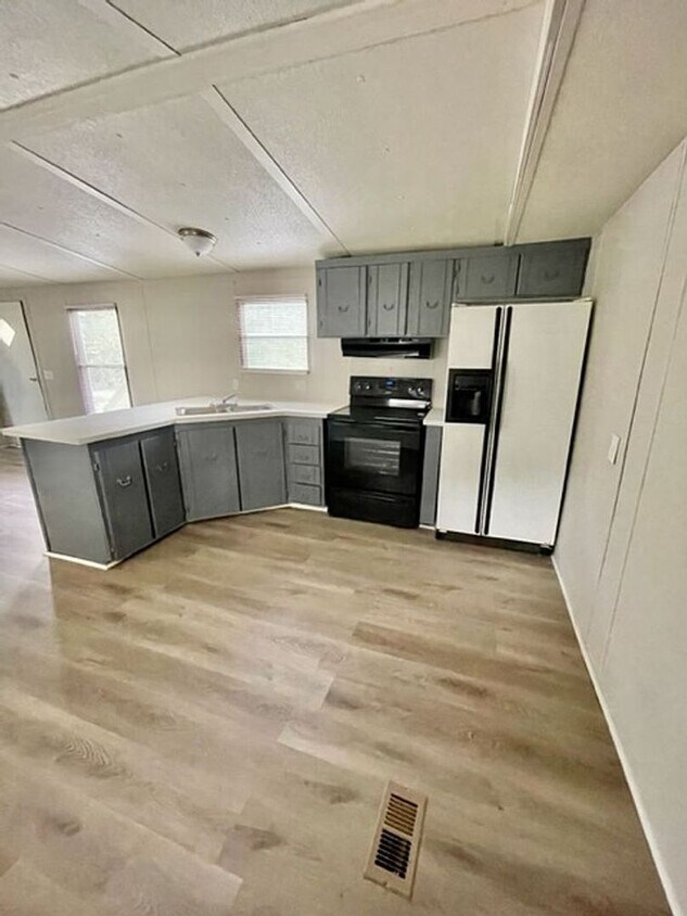 Primary Photo - 118 Canipe Rd