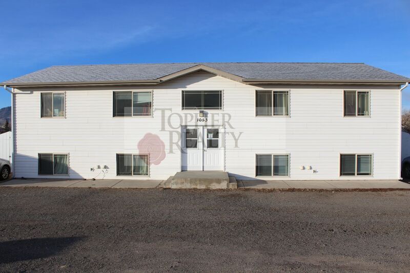 Primary Photo - 1053 Orion Rd