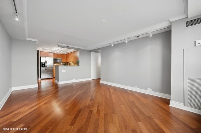 Building Photo - 474 N Lake Shore Dr
