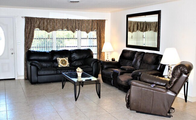 Foto del edificio - 279 Ellwood Ave