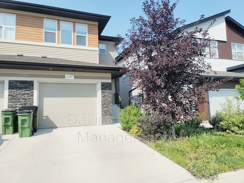 Photo principale - 1797 Keene Cres SW