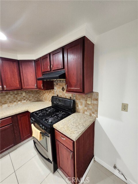 Foto del edificio - 2417 E Gloria St