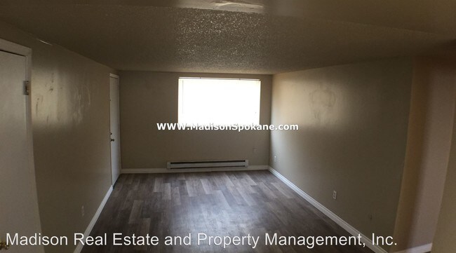 Building Photo - 7723 W Sunset Hwy