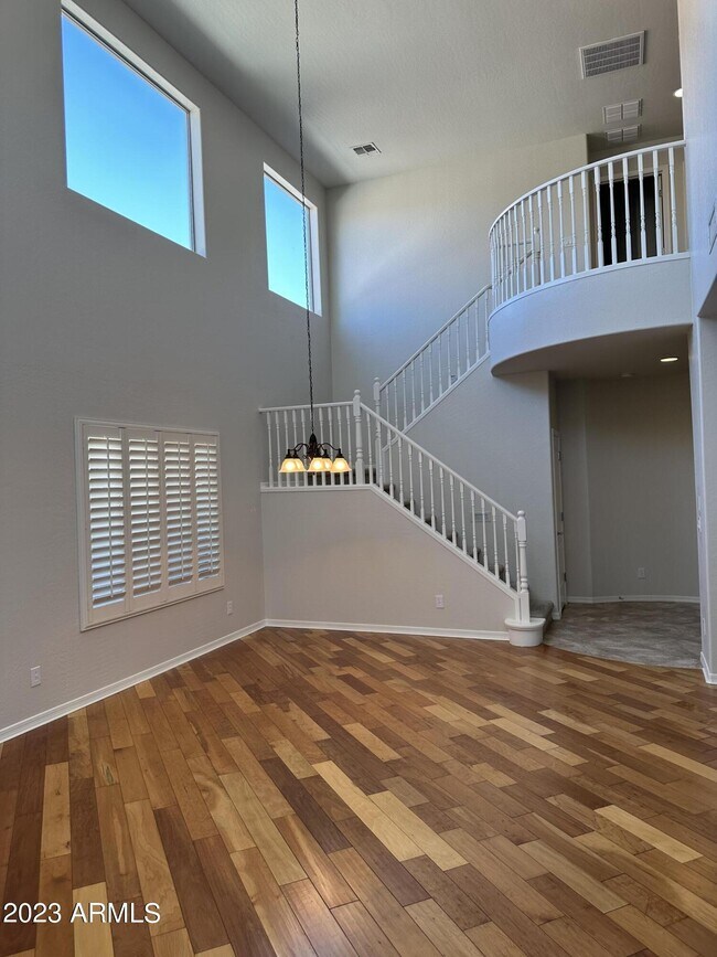 Foto del edificio - 27523 N 17th Ln