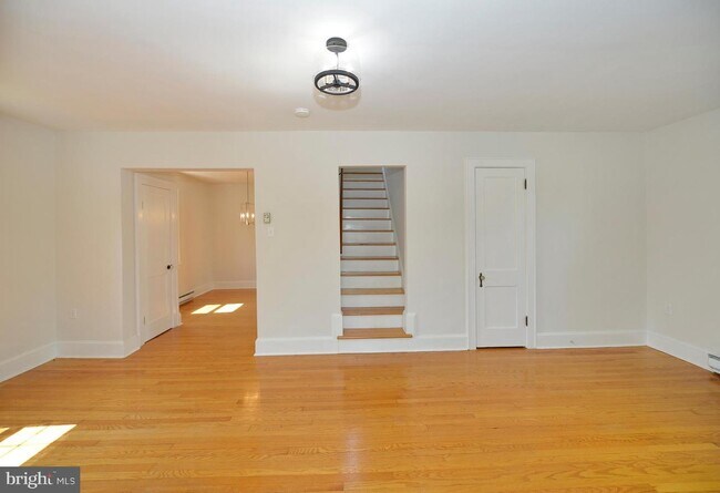 Foto del edificio - 31 W Whitlock Ave