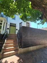 Building Photo - 1 N Harvie St