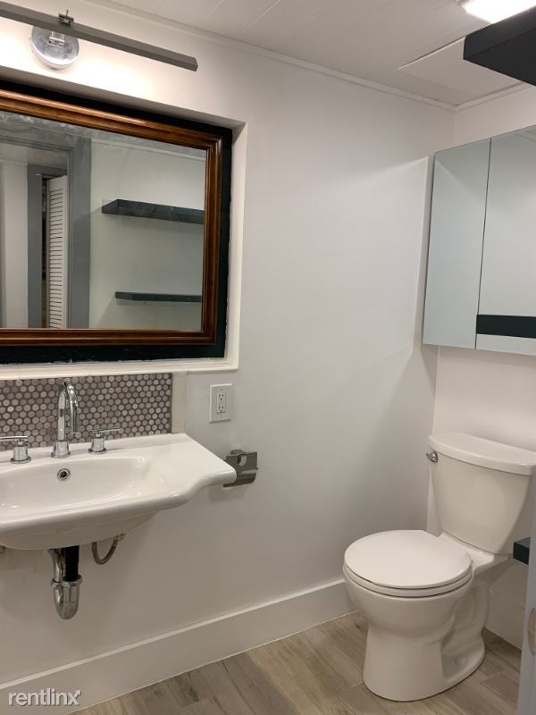Foto del edificio - 2755 Macomb St NW