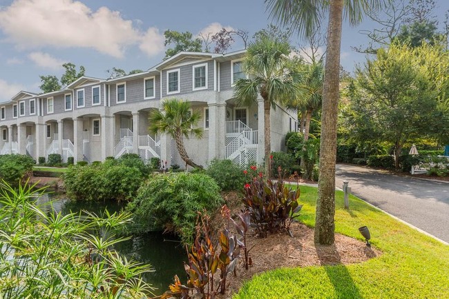 Building Photo - 200 Salt Air Dr