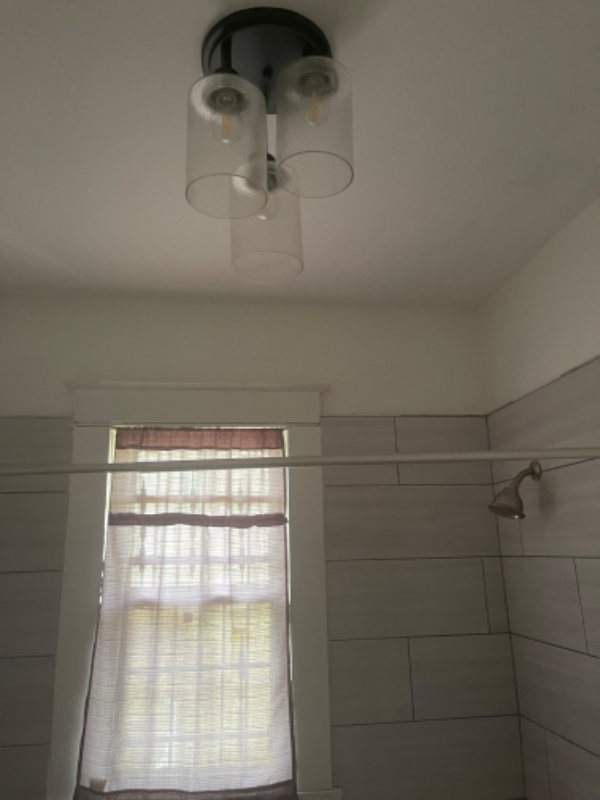 Foto del edificio - 983 Looney Ave