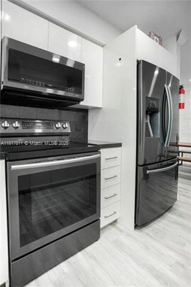 Foto del edificio - 1647 NW 29th Ave