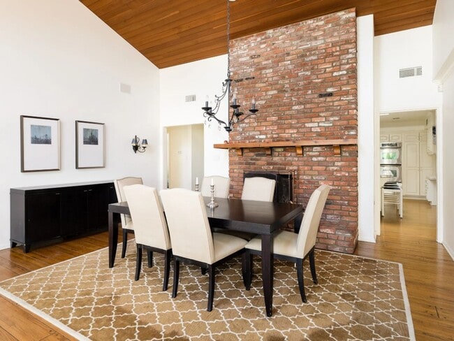 Building Photo - 4 Bed in Palos Verdes Estate • Valmonte Neighborhood