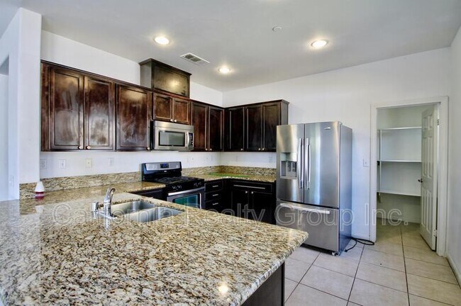 Foto del edificio - 32692 Driscoll Ct