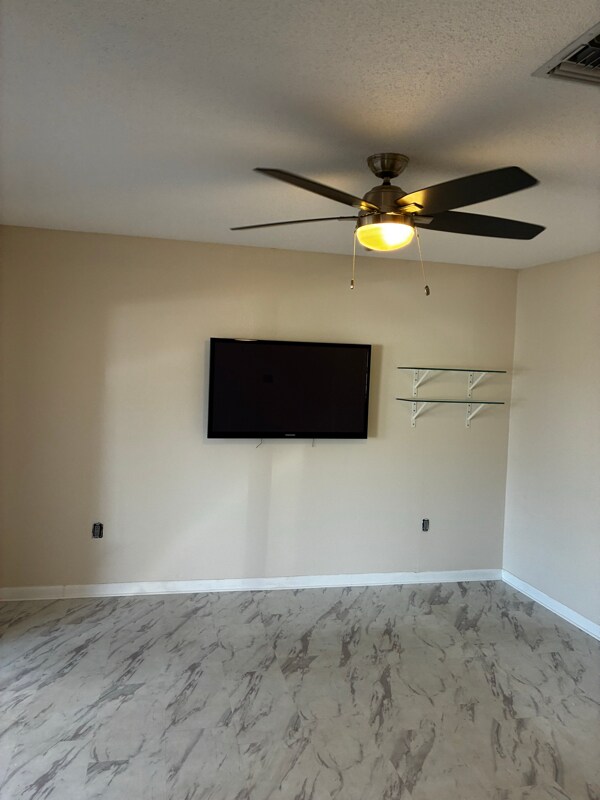 Foto del edificio - 5428 Larchmont Ct