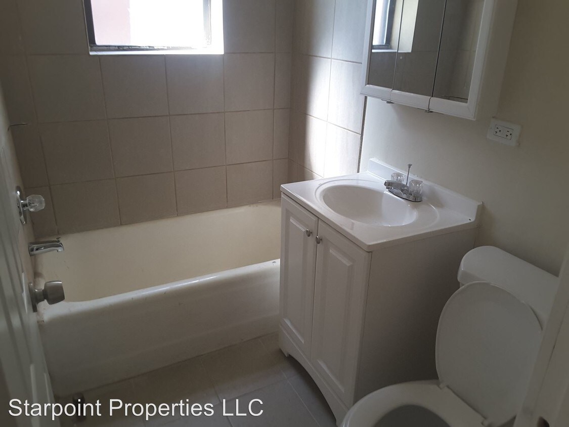 Building Photo - 6800 S Prairie Park Pl
