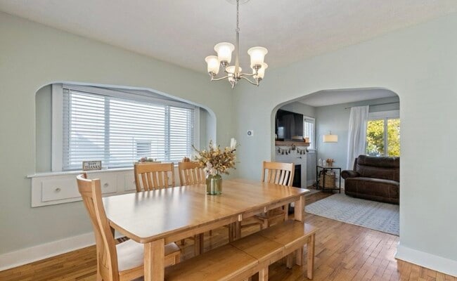 Building Photo - 524 Riley St