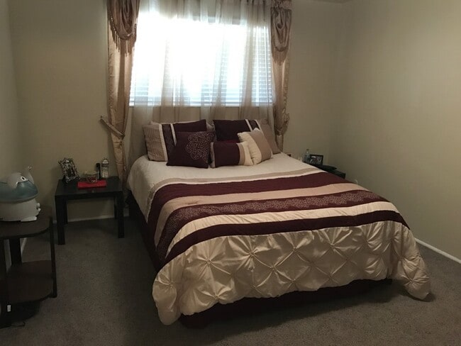Photo - 181 E 5460 S Apartment