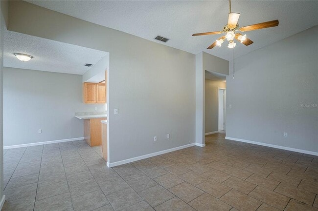 Building Photo - 748 Zella Ln