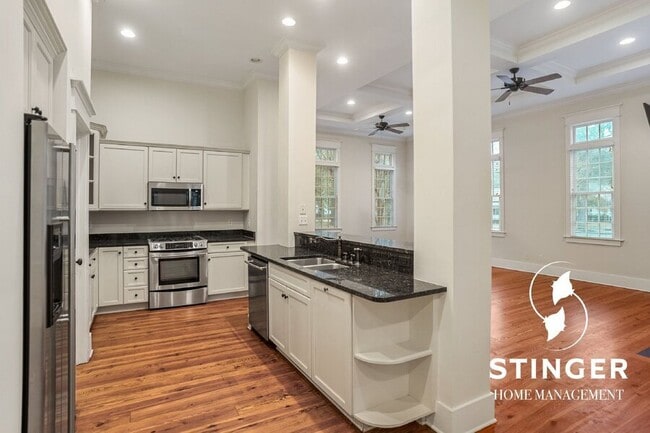 Building Photo - 30 Harford